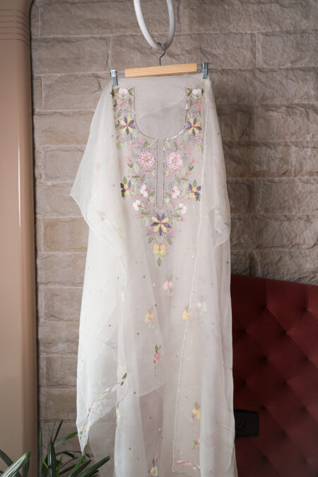 Phoolon Ki Khwaab Hand-embroidered Chikankari pure organza silk kurta