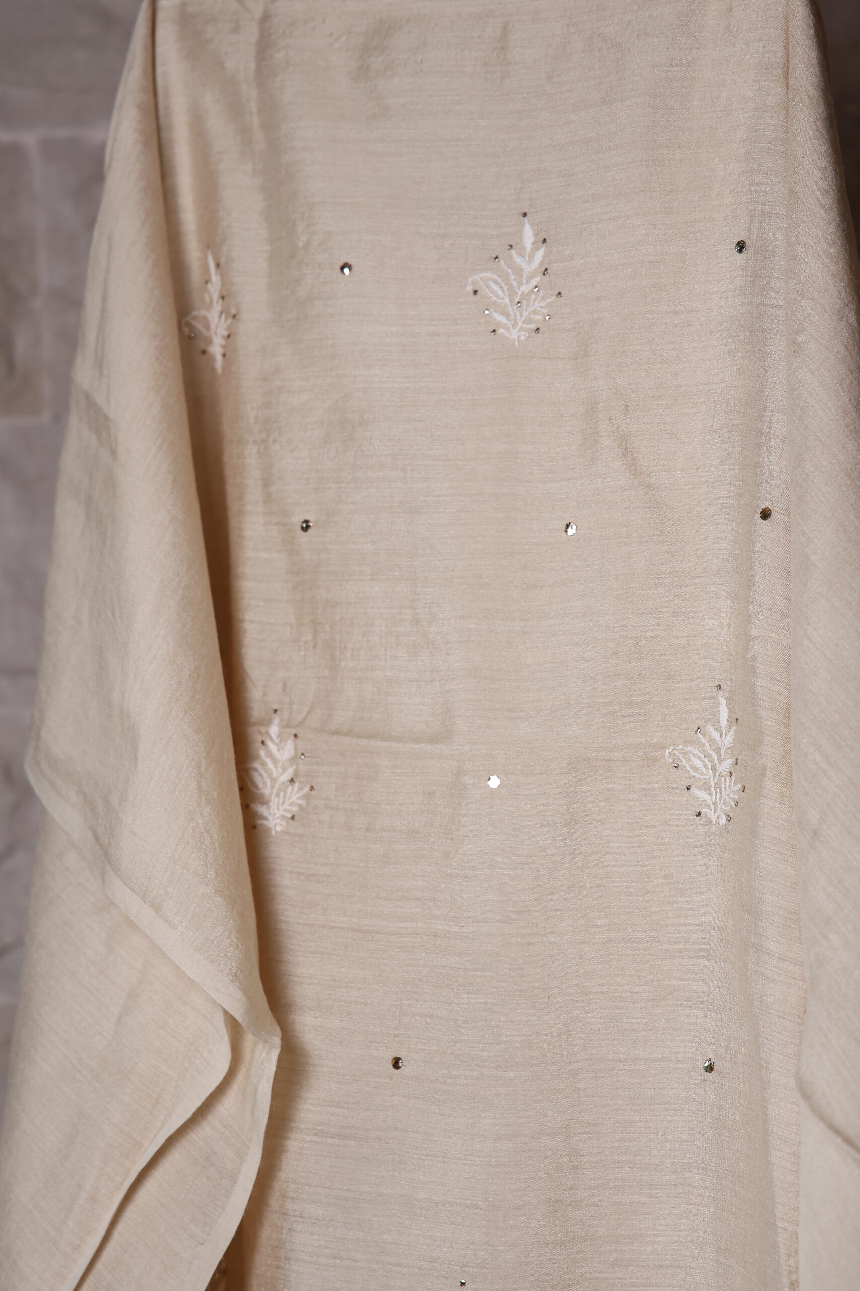 Sunehri Dastaan | Golden Handwoven Pure Muga Silk Chikankari Kurta Set - Image 6