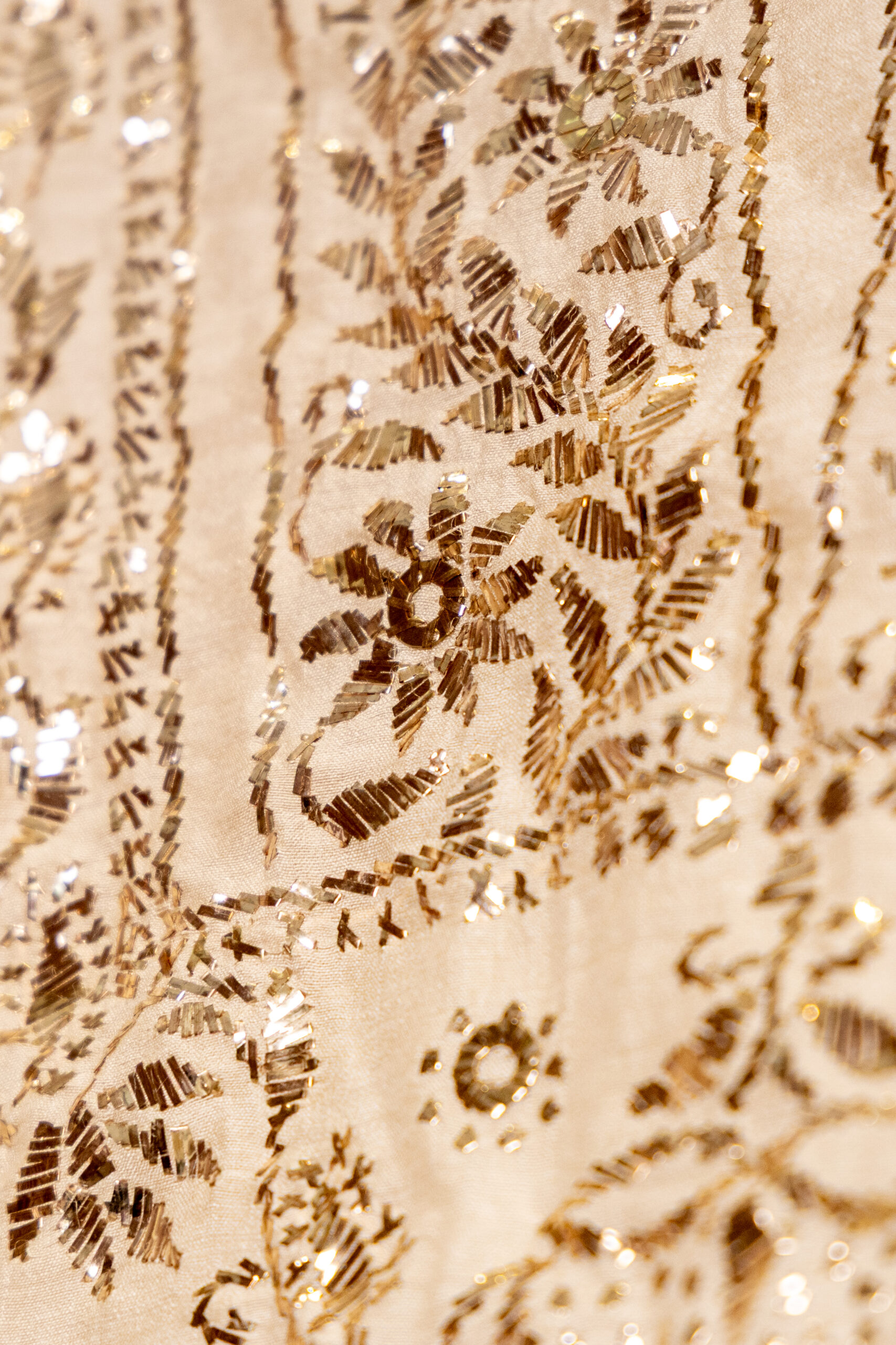 Noor-e-Zard | Golden Handcrafted Chikankari Kurta Dupatta Set with Mukaish Work - Image 4