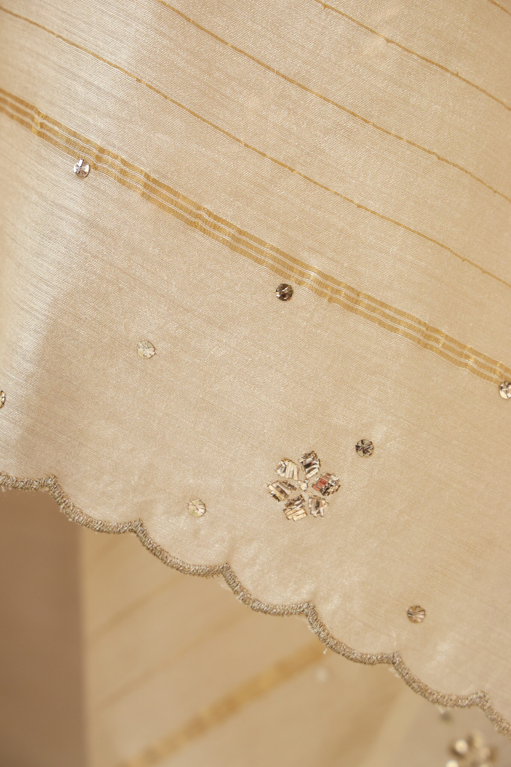 Noor-e-Zard | Golden Handcrafted Chikankari Kurta Dupatta Set with Mukaish Work - Image 5