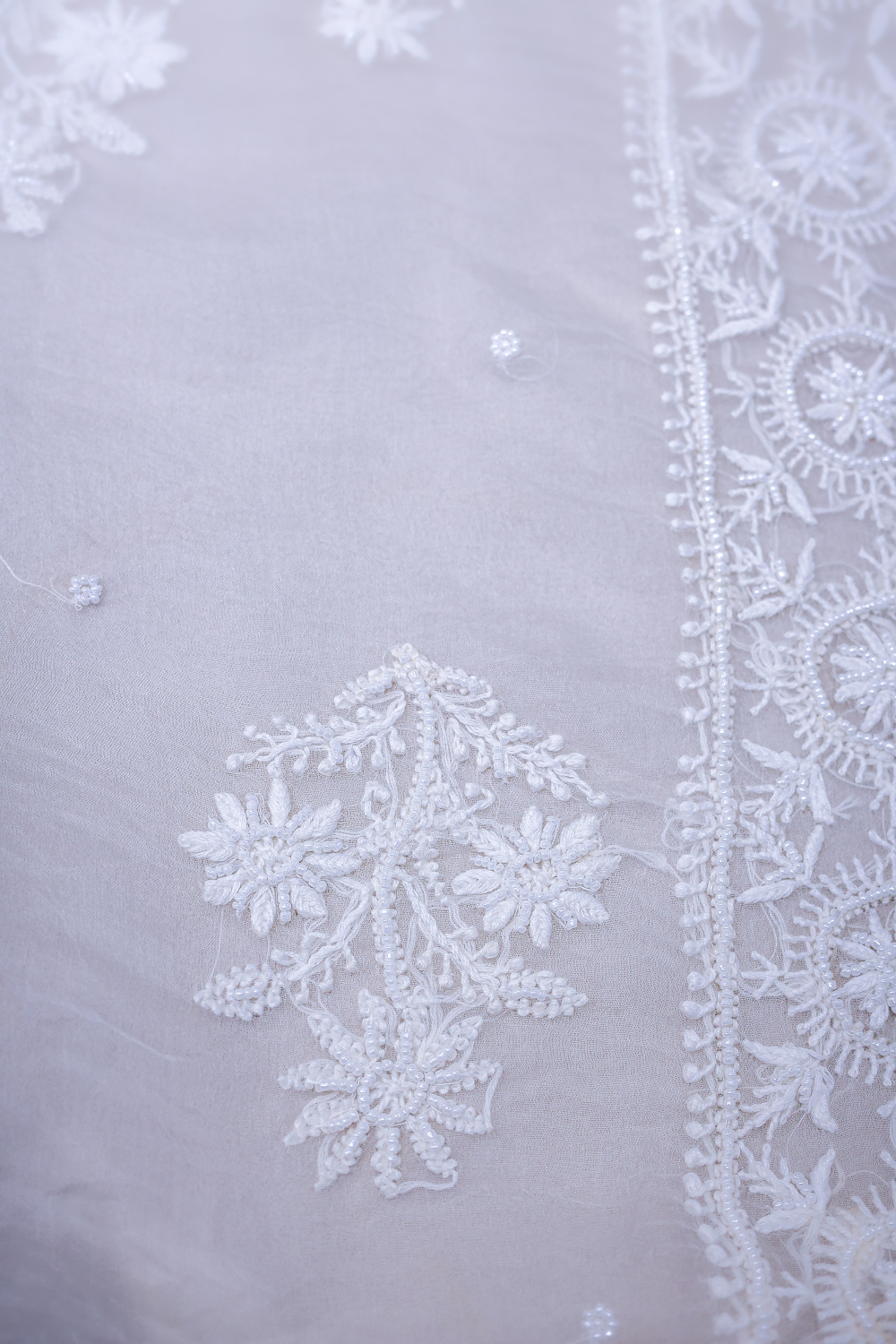 Noor-e-Rooh | Ivory Organza Silk Chikankari Set with Beads Work - Image 4