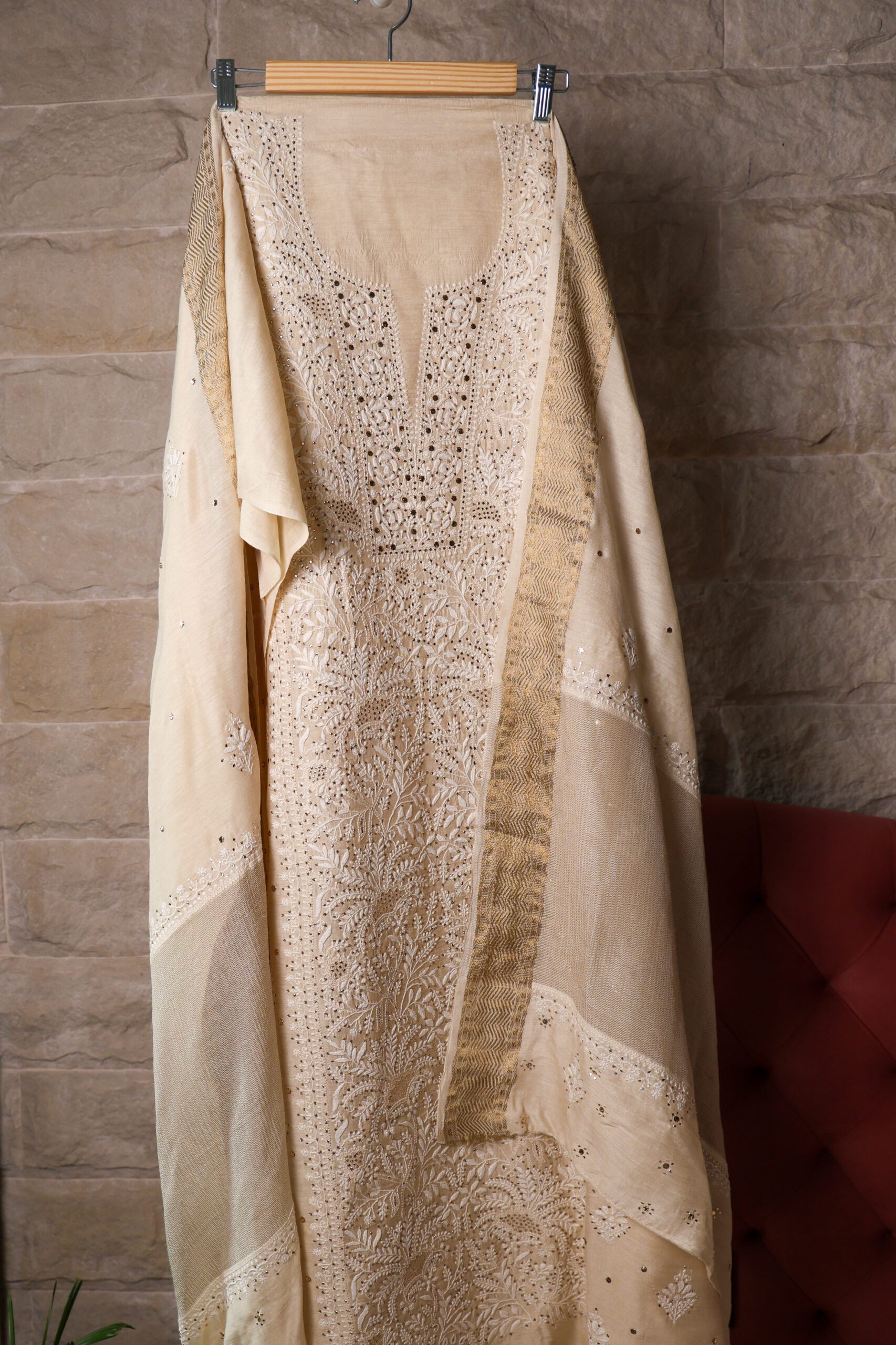 Sunehri Saaz Golden Embroided Chikankari Kurta
