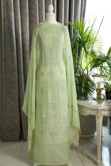 designer handcrafted chikankari kurta set