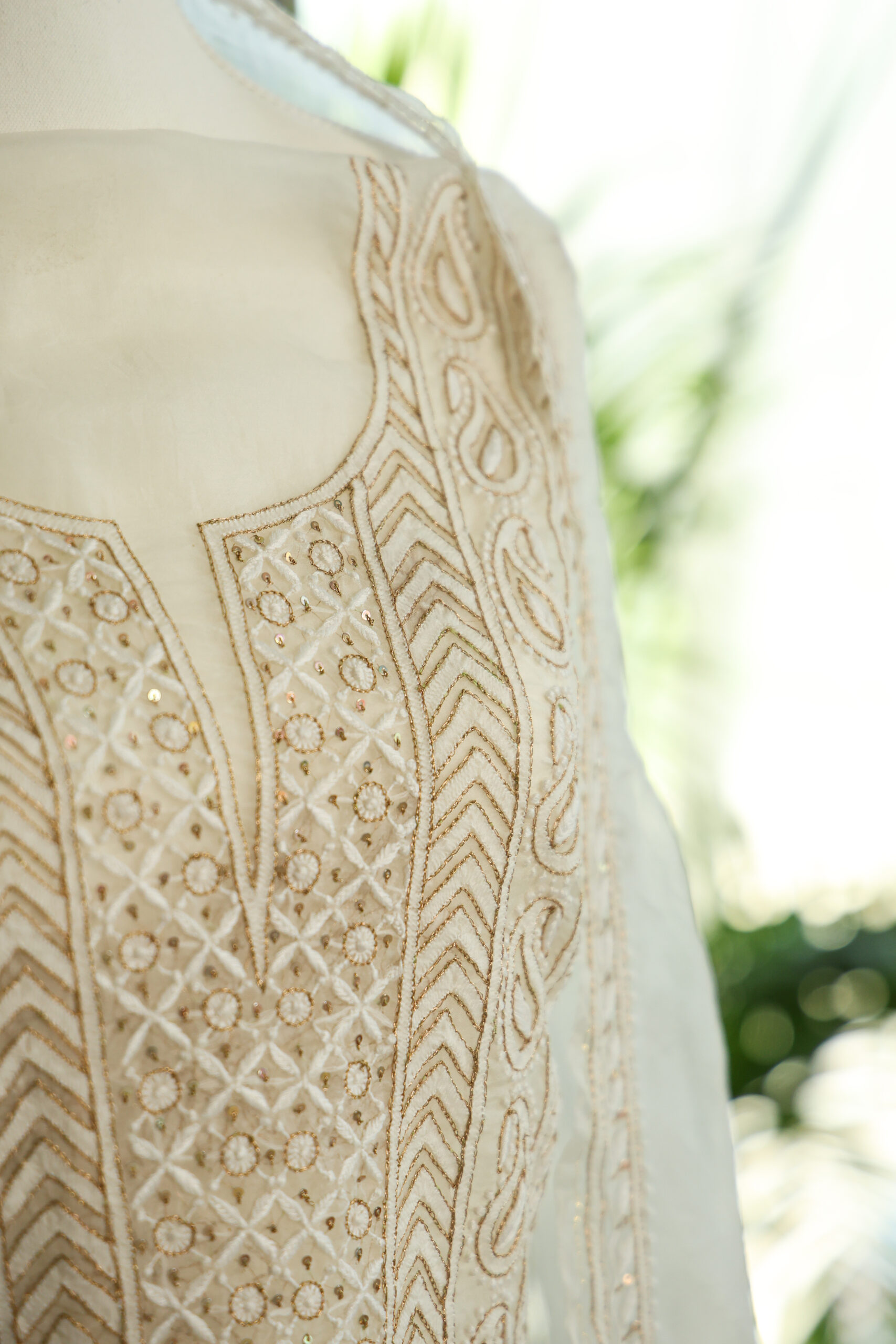 Ivory chikankari kurta set with thread work