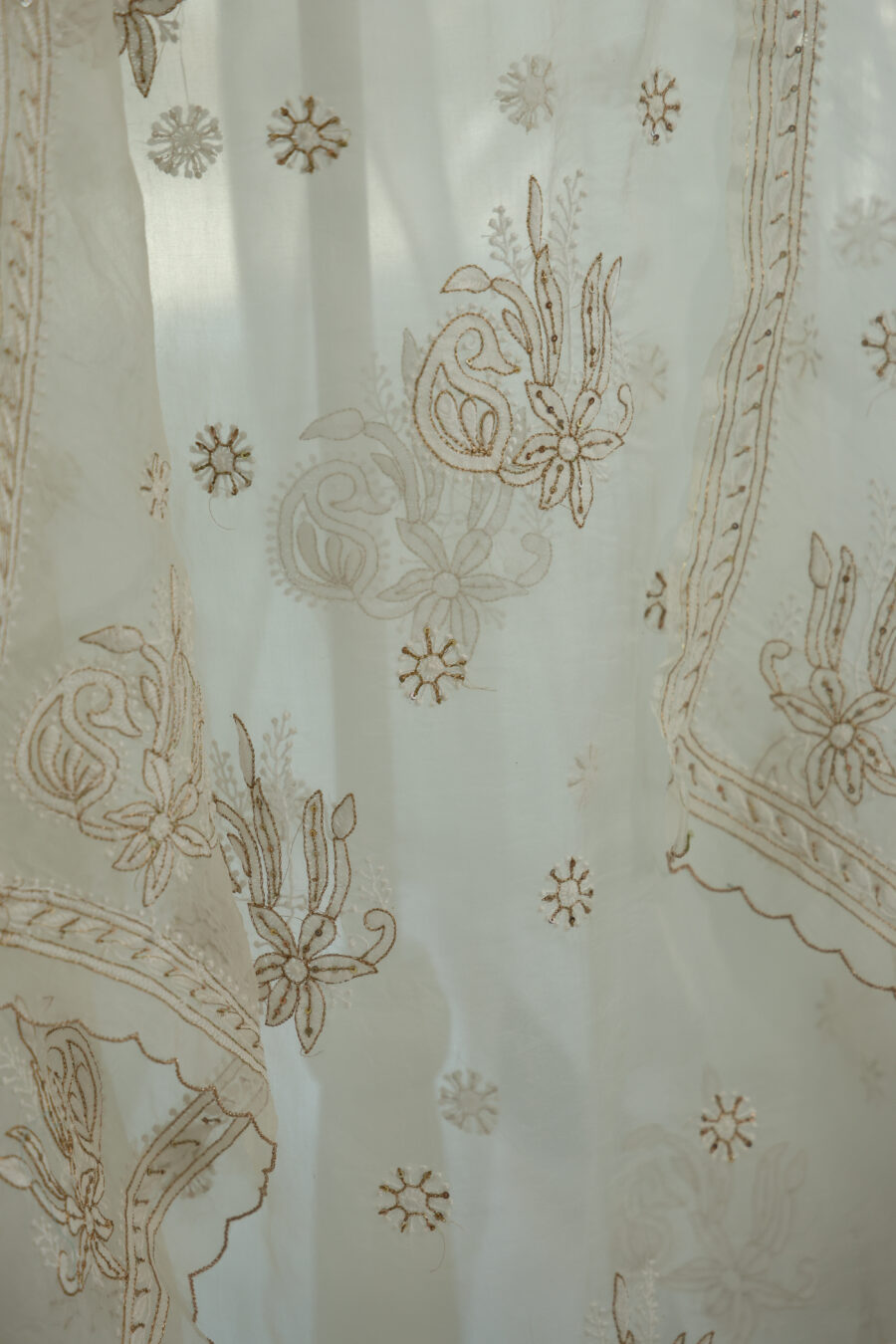 Ivory chikankari kurta set - Dupatta