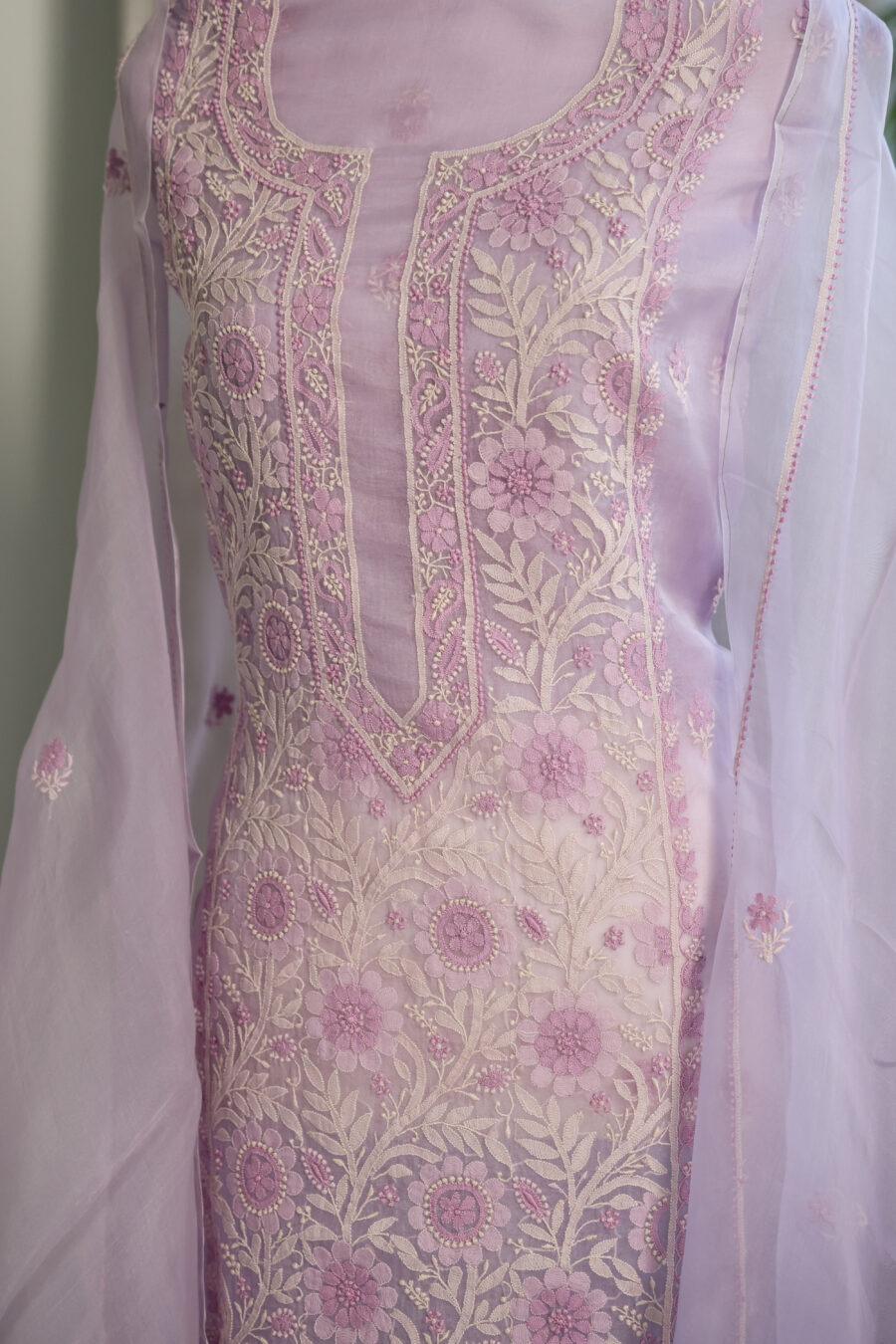 Lavender Chikankari Kurta - Mid