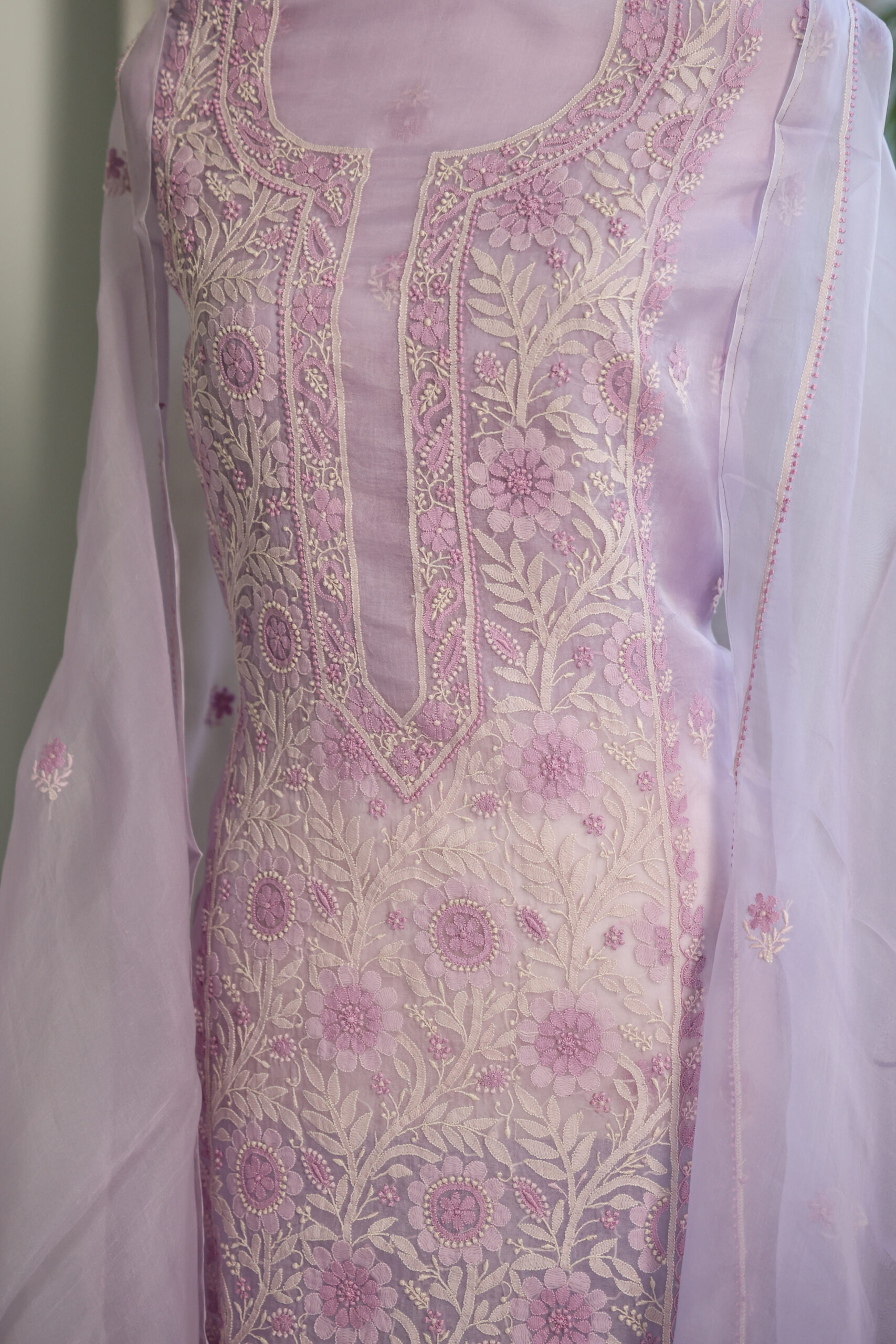 Lavender Chikankari Kurta - Mid