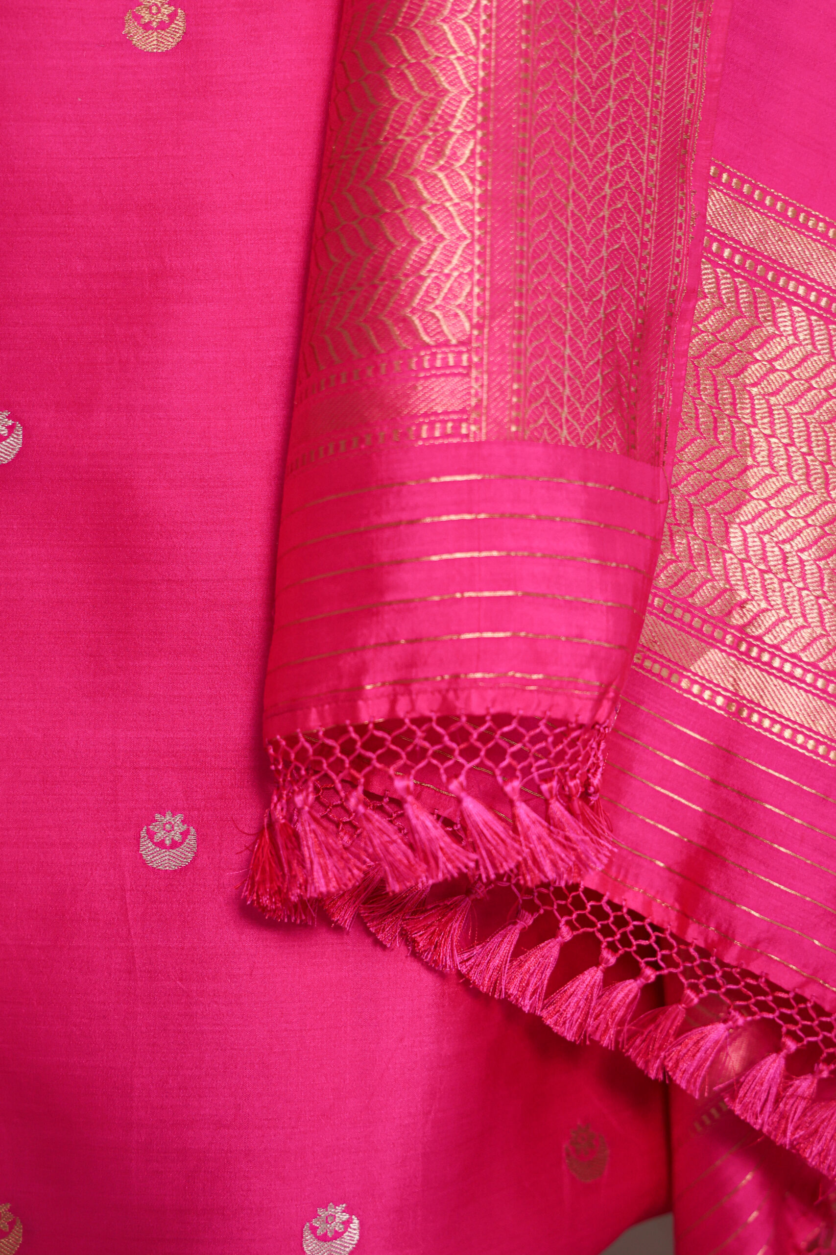 Gulzaar – Hot Pink Banarasi Katan Silk Suit with Kadwa Chand Buta - Image 4
