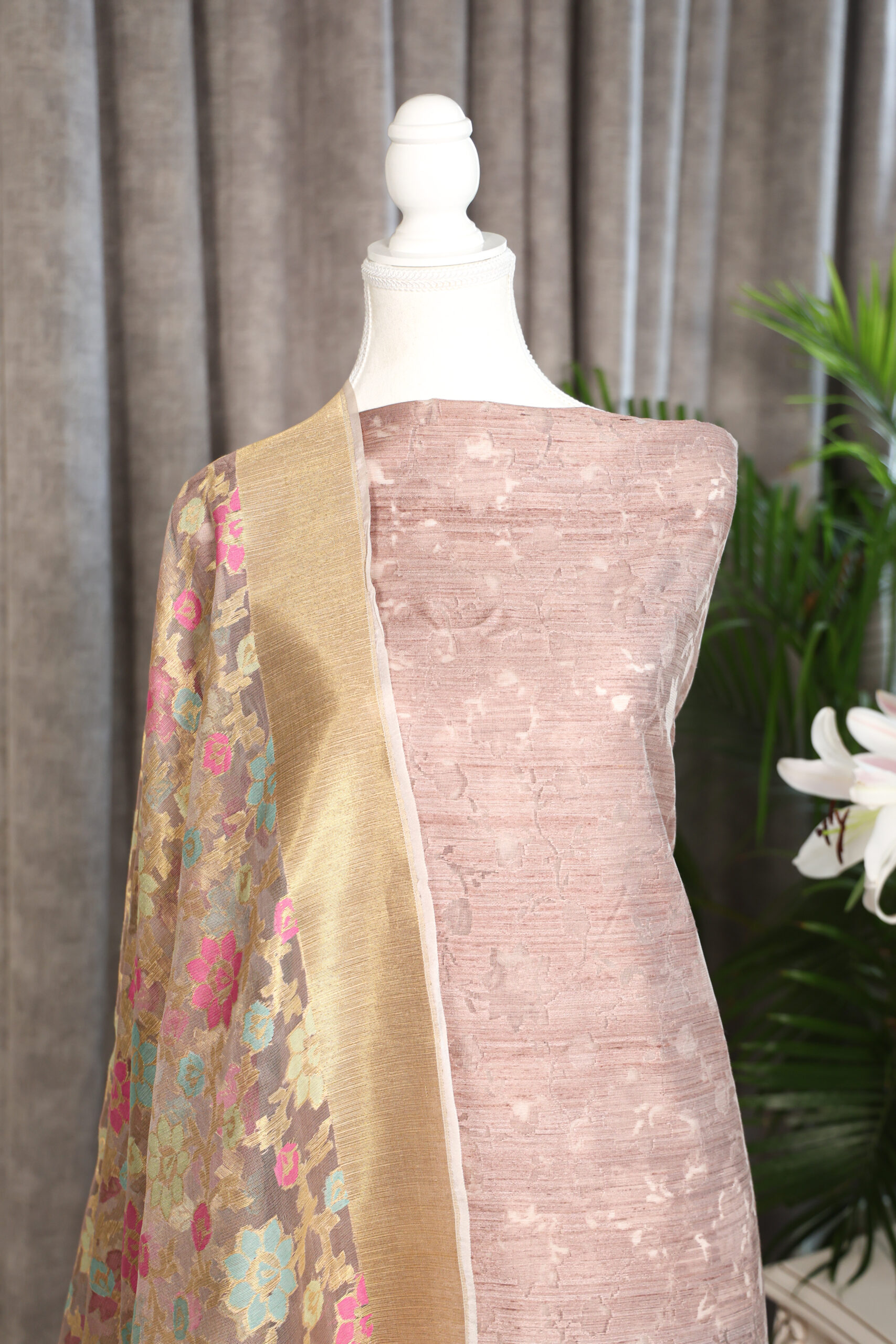 Gulabi Sunehri – Banarasi Dupion Silk Suit with Jamdani Dupatta - Image 2