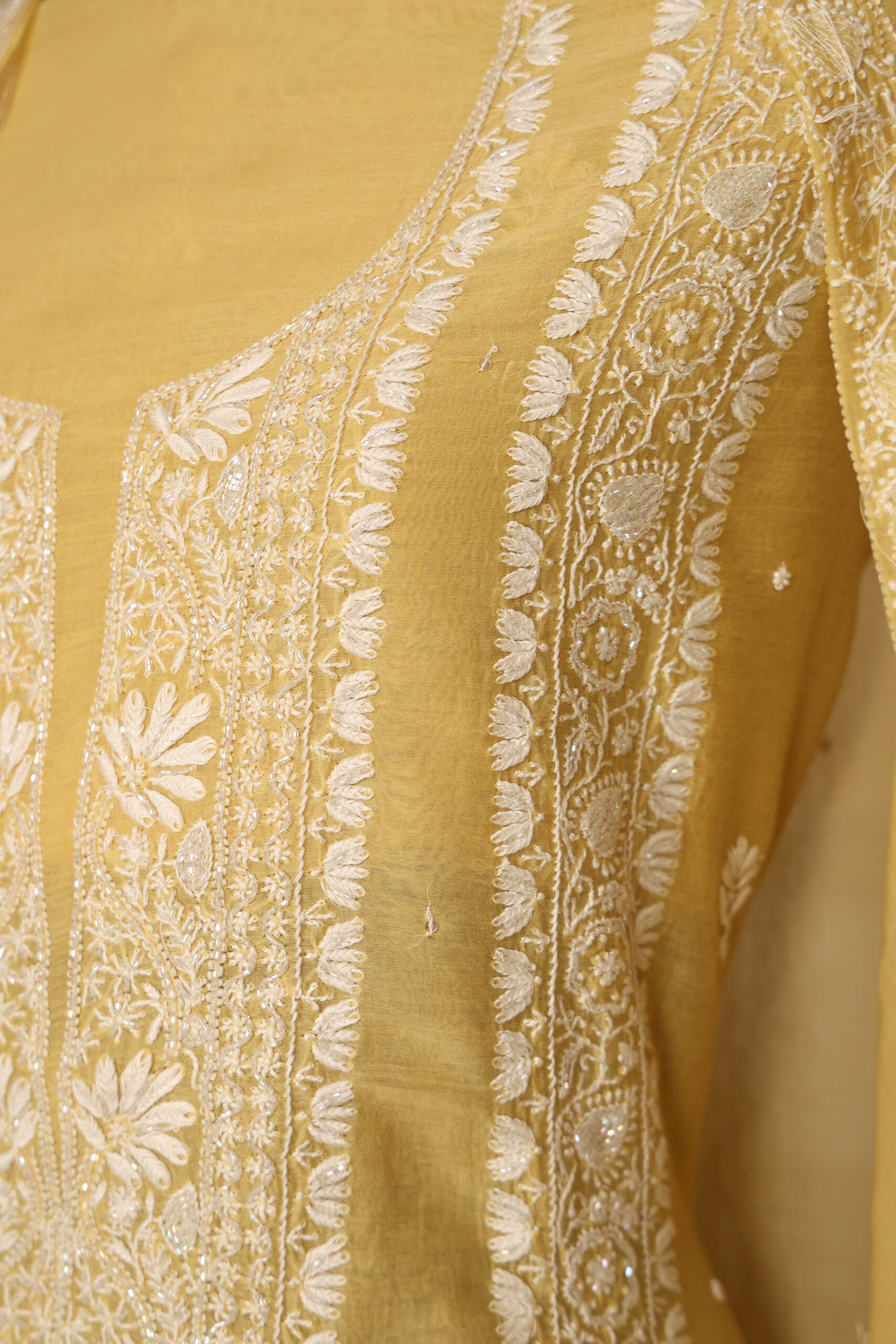 Golden Dawn – Handcrafted Chikankari Kurta & Dupatta Set - Image 4