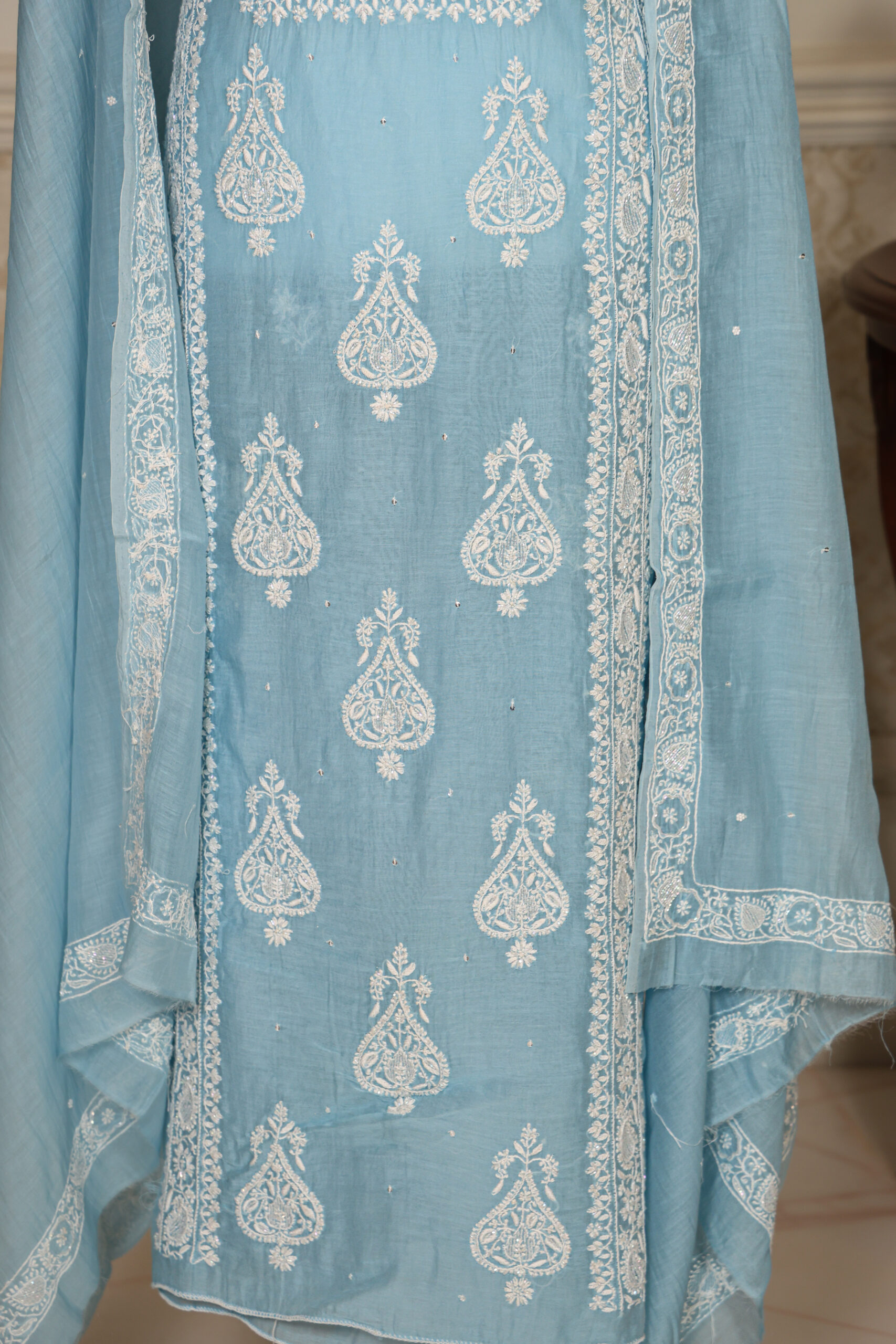 Women's Lakhnavi Handcrafted Pure Mul Chanderi Unstitched Kurta And Dupatta Set - Image 5