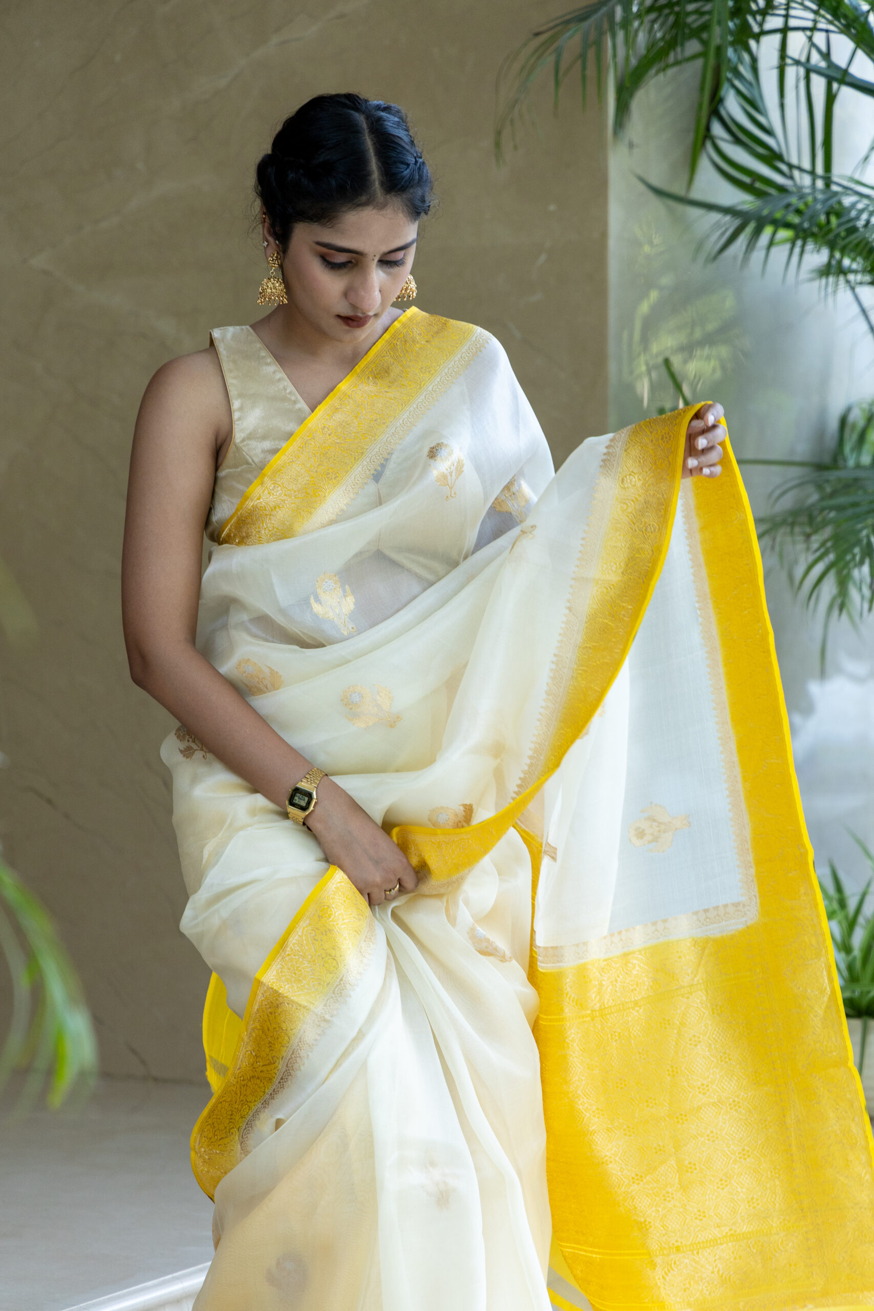 Saanvi – Yellow & White Banarasi Saree - Image 3