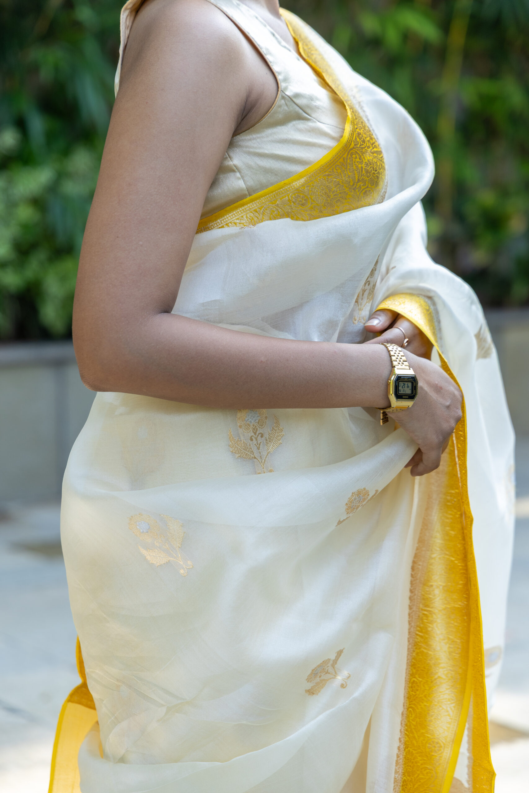 Saanvi – Yellow & White Banarasi Saree - Image 4