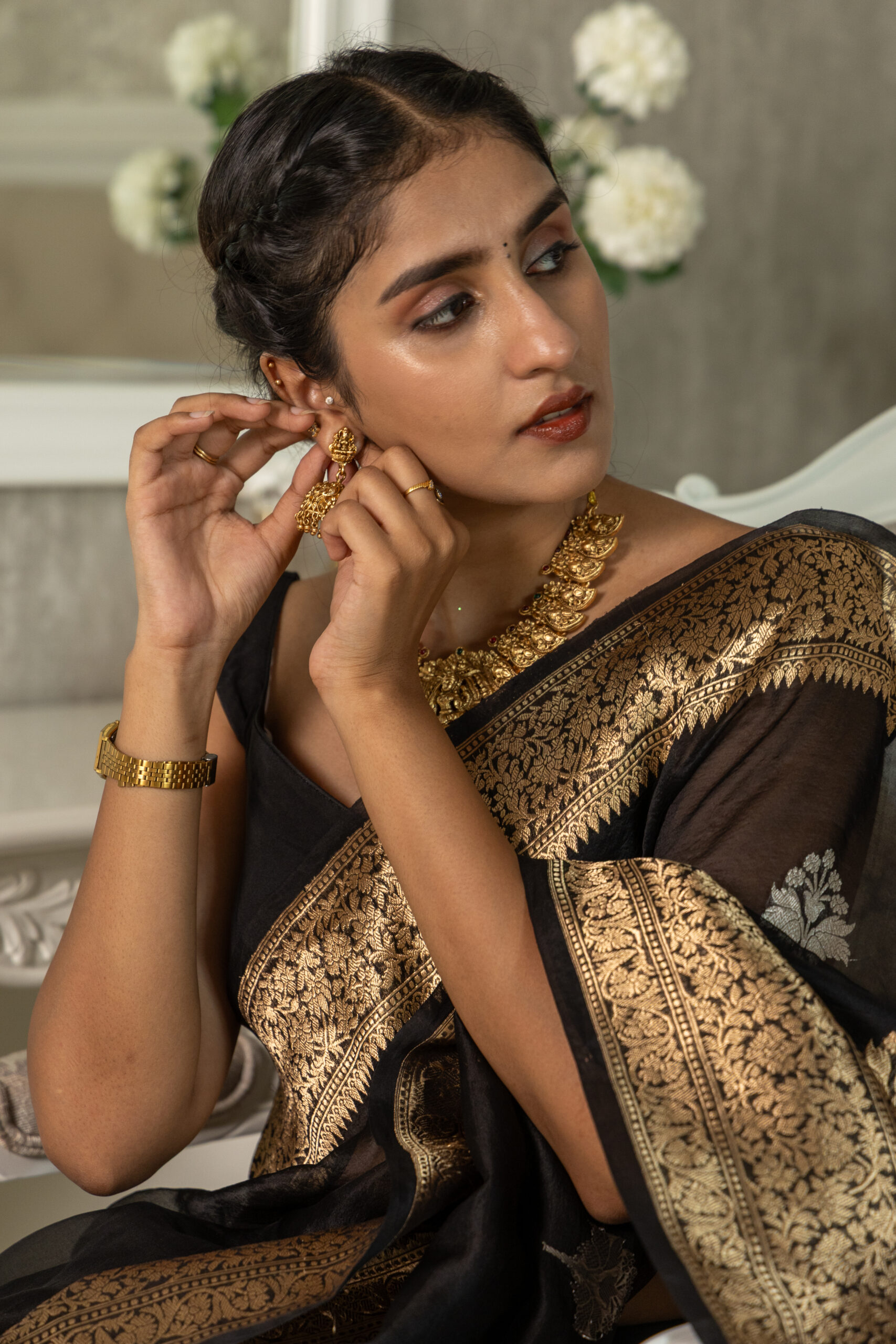 Noir Éternel – Black Pure Kora Silk Handwoven Saree - Image 2