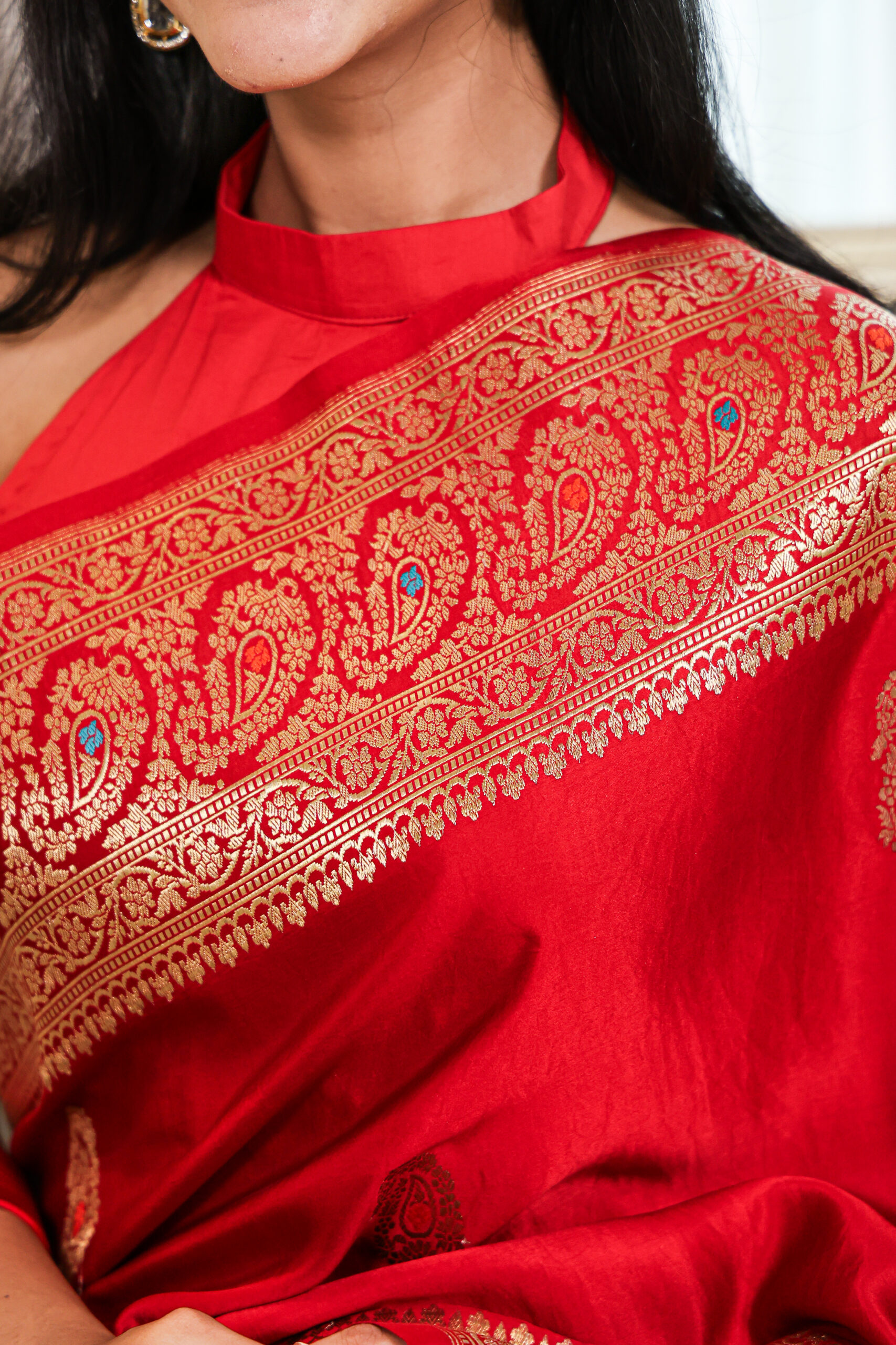 Sindoor – Red Mashru Silk Saree with Jamavar Border and Booti - Image 6