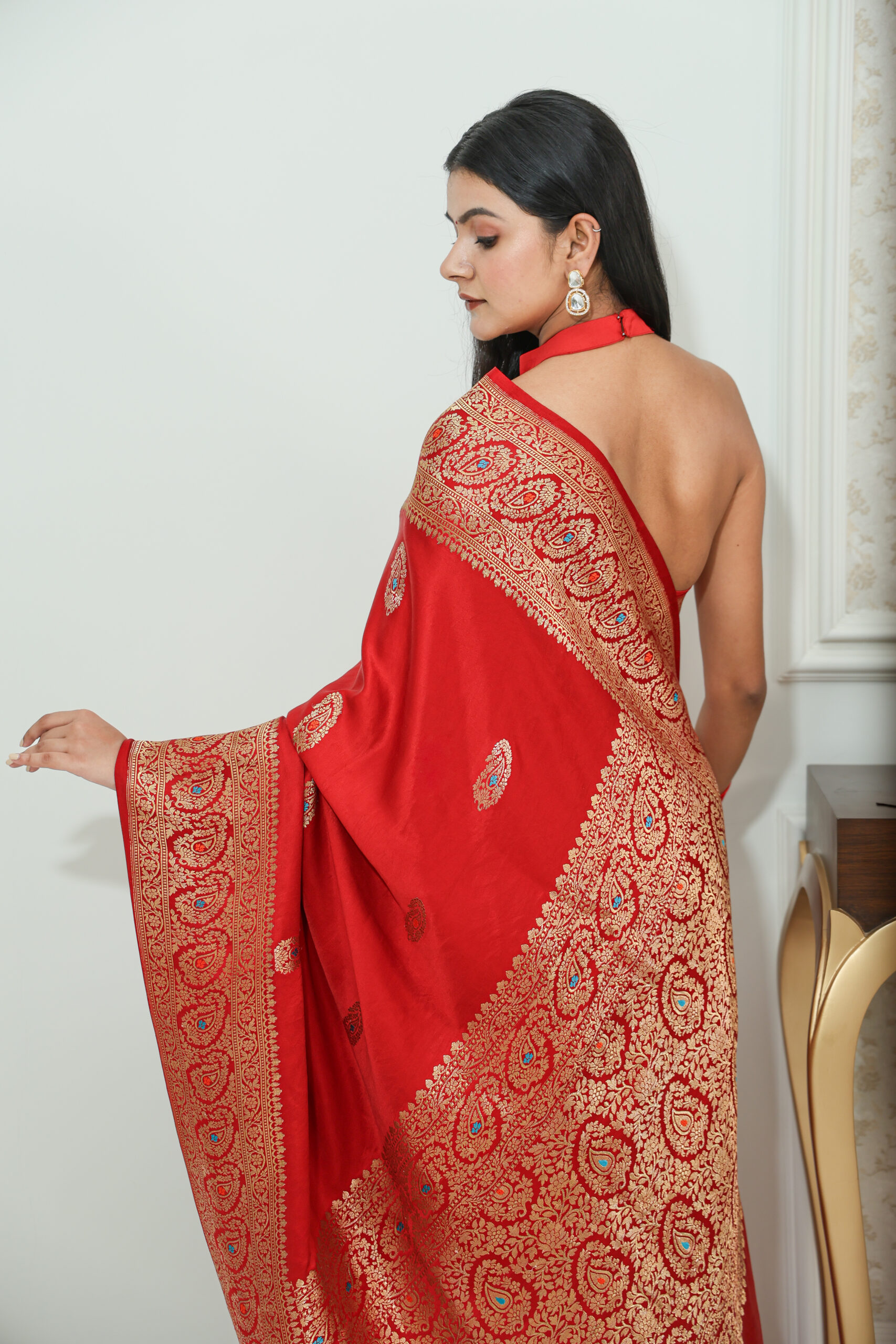Sindoor – Red Mashru Silk Saree with Jamavar Border and Booti - Image 3