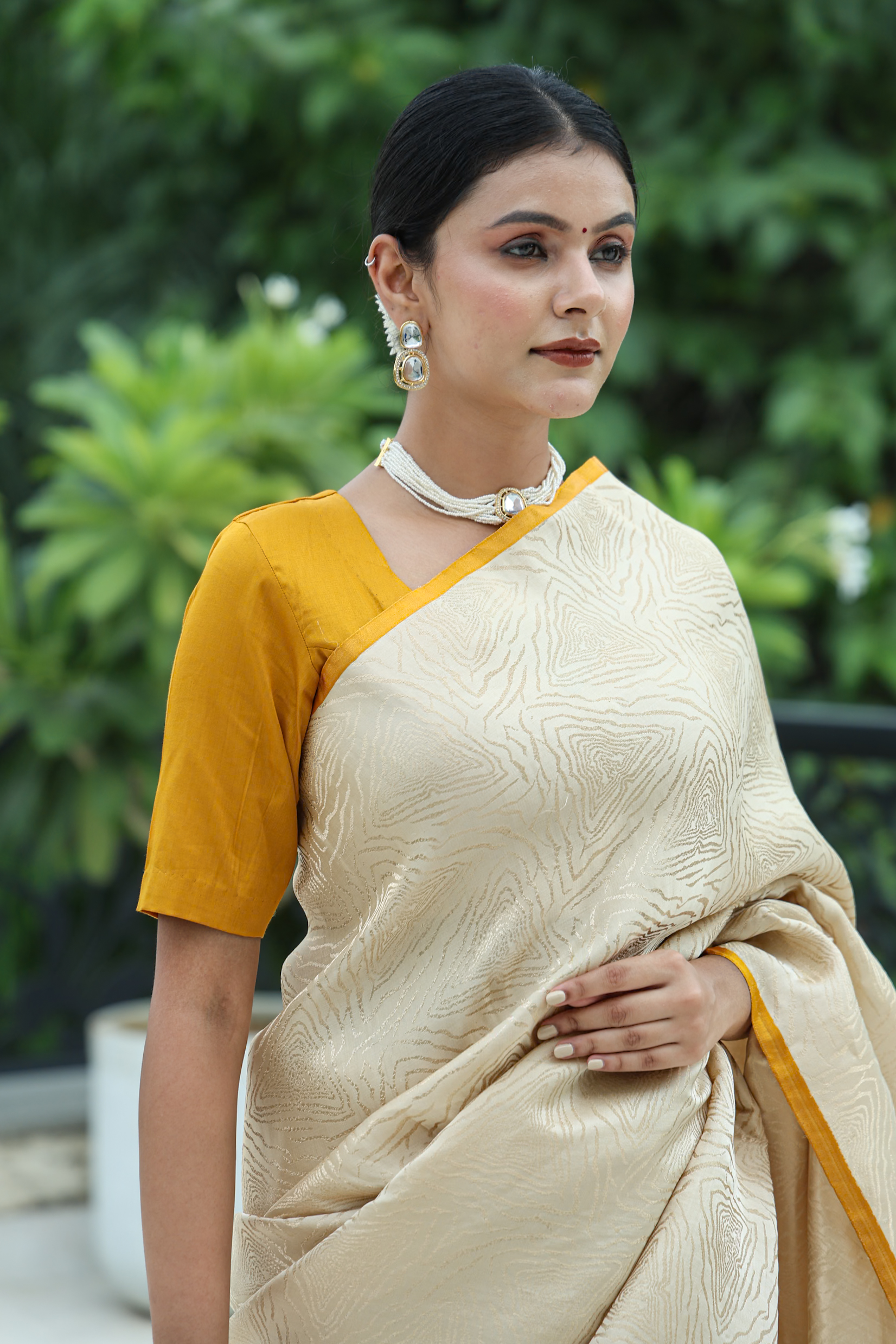 Ziya – Beige & Golden Pure Satin Silk Banarasi Saree with designer weave - Image 5