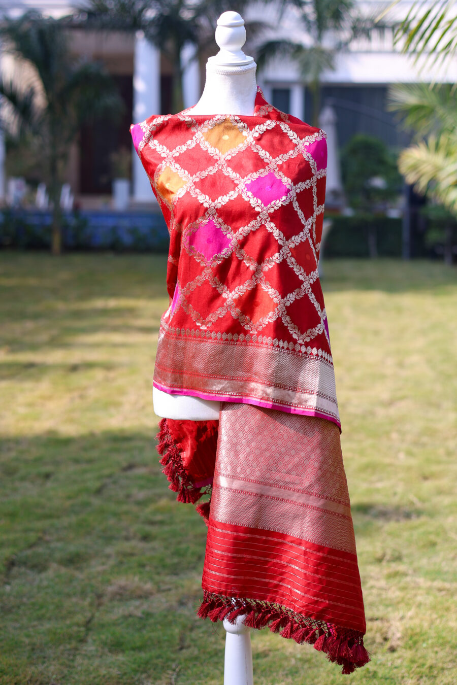 Rangrez-e Meenakari - Red Rangkat Kurta Set