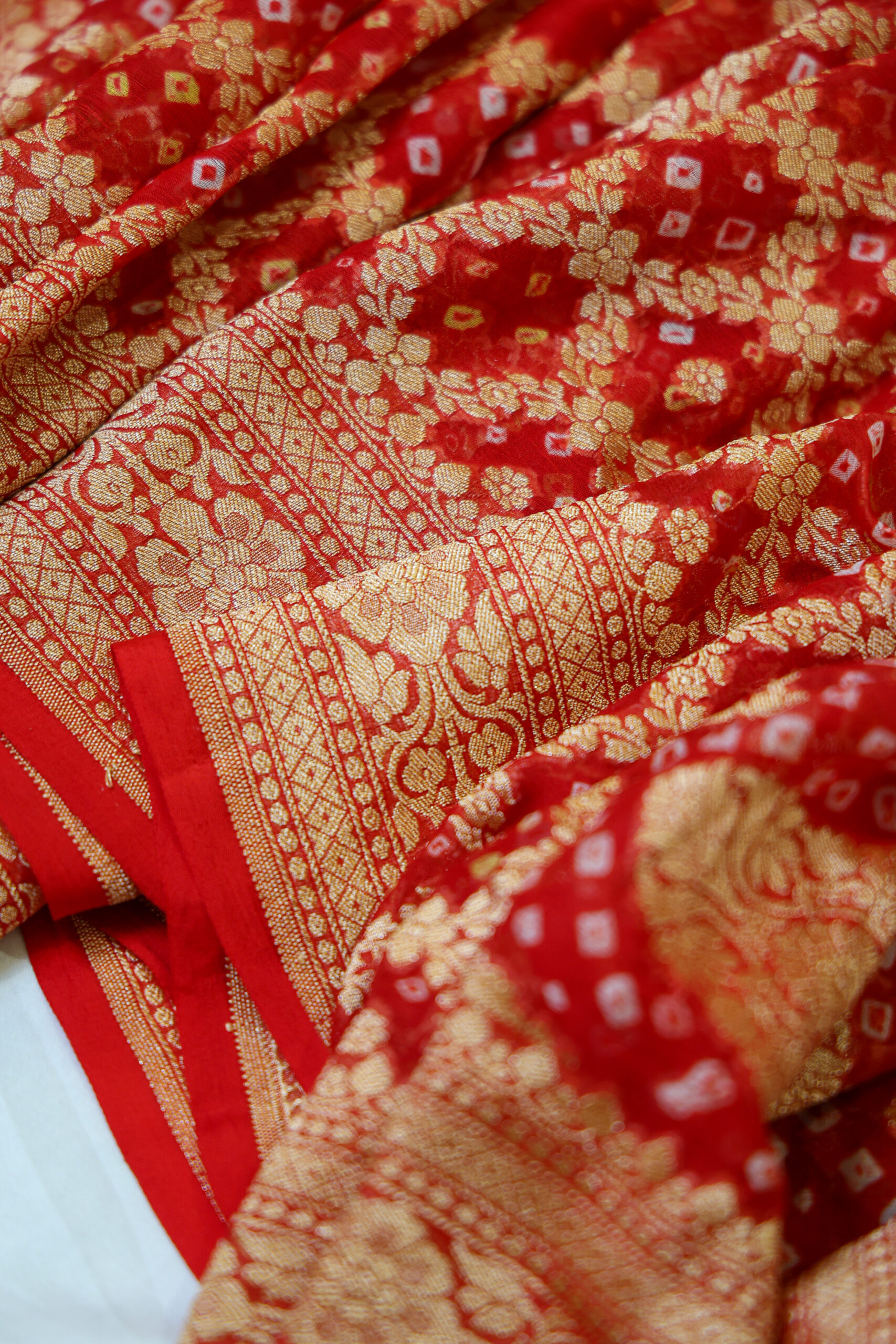 Rosa Saaz - Red and Yellow Banarasi Bandhini Georgette Saree - Image 4