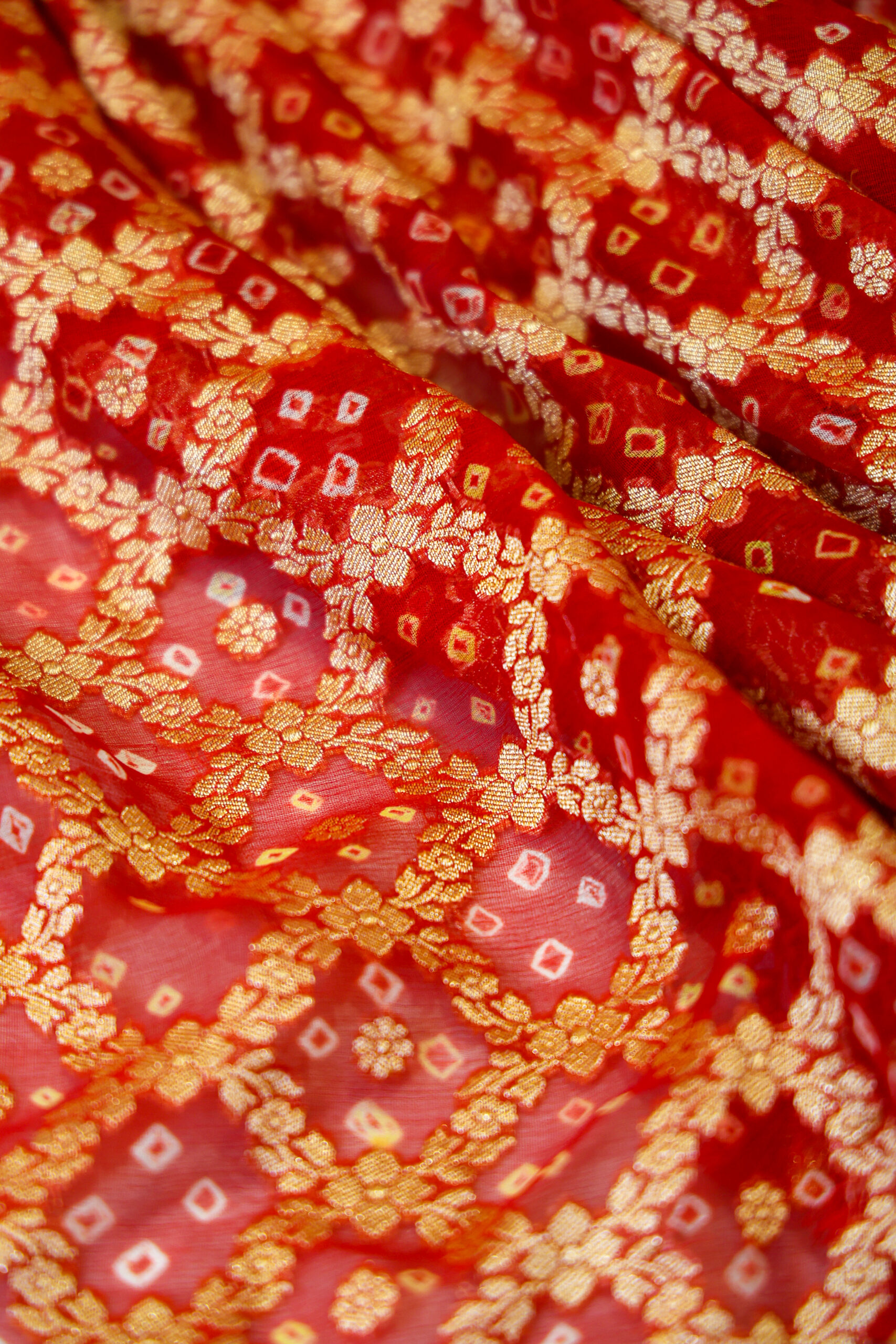 Rosa Saaz - Red and Yellow Banarasi Bandhini Georgette Saree - Image 3